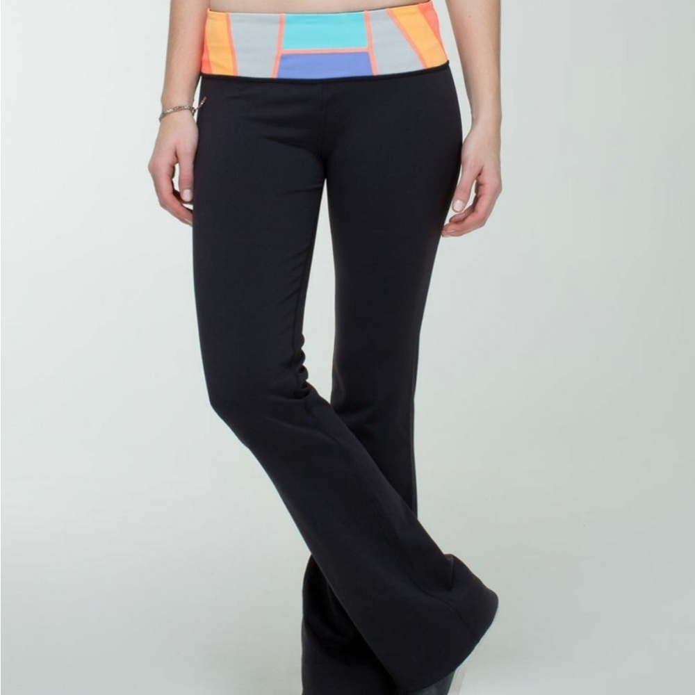 Lululemon Athletica Groove Reservable Pant size 8 Black